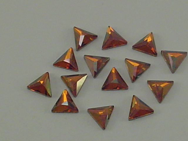 12 pcs. 7.5mm COSMIC DELTA COPPER HOTFIX European Rhinestones